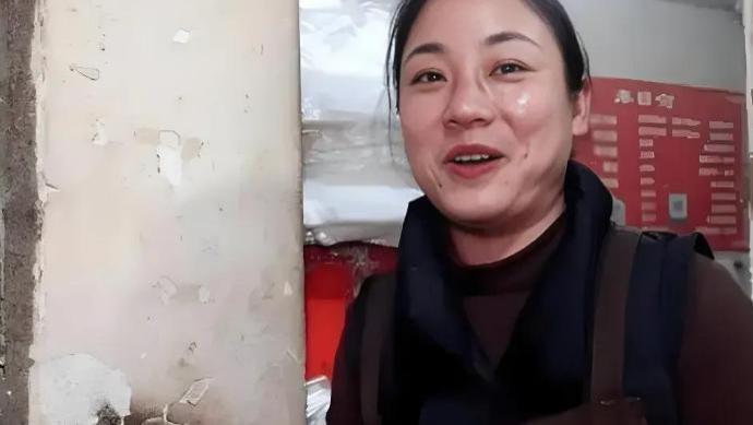姐姐辛苦卖烧饼10几年给弟弟买车买房，不在乎扶弟称号