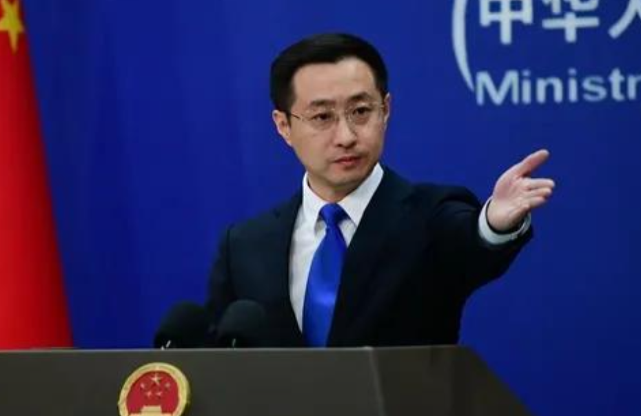 外交部郑重声明，鉴于美国无视国际准则及中美联合公报精神，擅自向台湾省出售武器，严