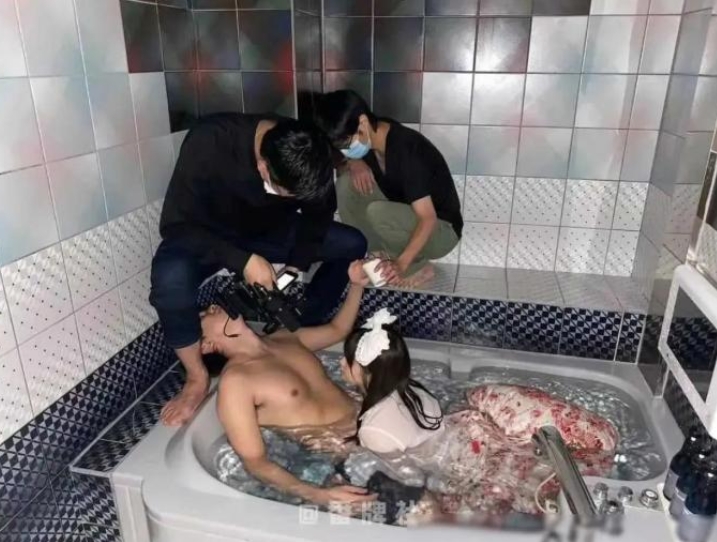 他们这是在干嘛？