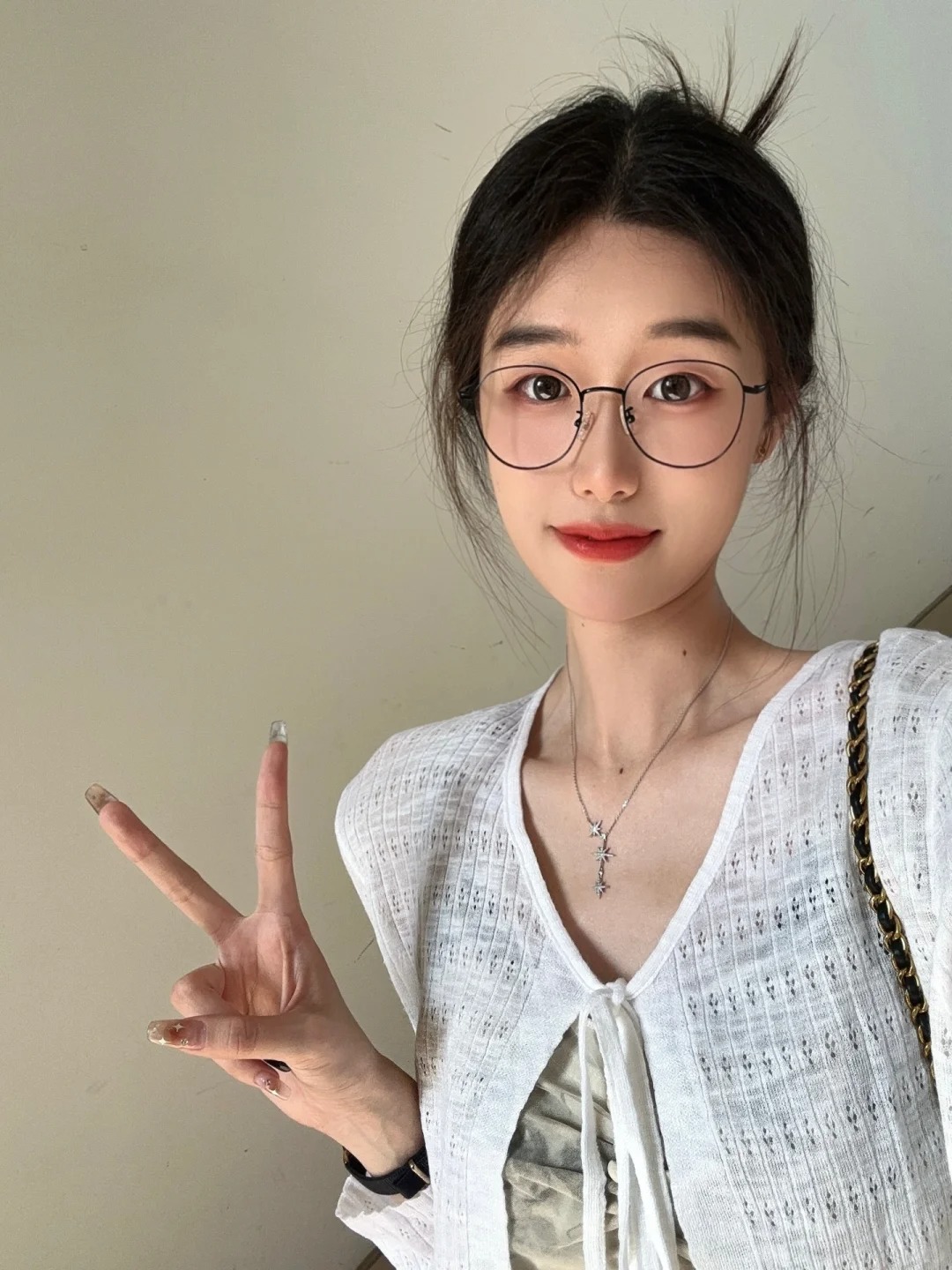 戴上眼镜好像温柔姐姐