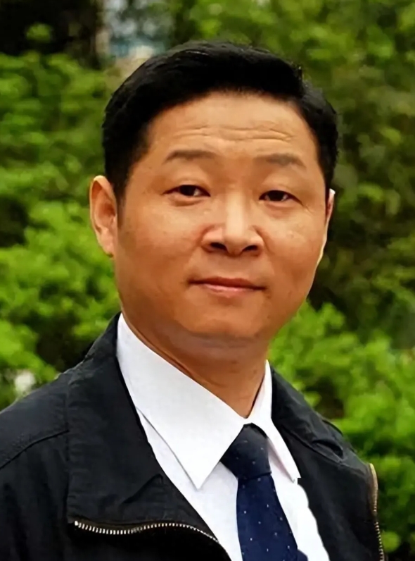 赵亮：人生故事让人好奇又感动