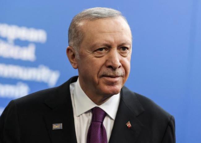 埃尔多安果然老辣，成为第一个邀请特朗普访问的国家元首。

拜登执政四年，居然没有