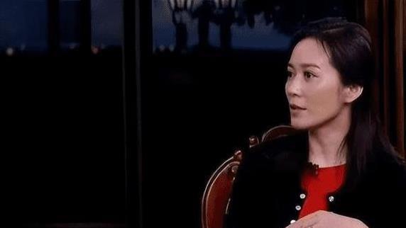 演员俞飞鸿不结婚不生子，至今仍单身，和一个男人只做闺蜜不谈情
