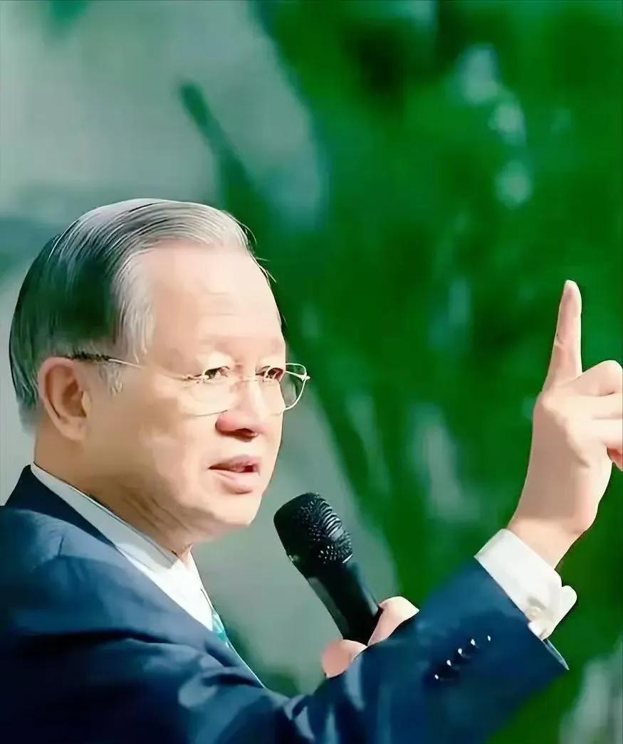 爷爷说，狠狠记住人性铁律：
1 邻居，不适合做朋友。
2 永远别向亲戚借钱，借了