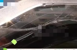 河南郑州，女子的奥迪车灯被醉汉恶意踢坏，经4S店定损证明49800元，报警后，警