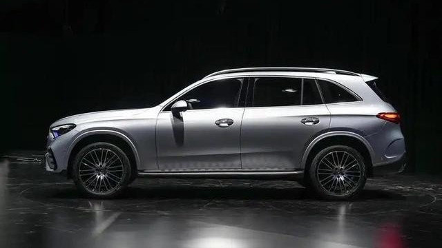 奔驰豪华SUV‘价格屠夫’！42.78万狂降至33万，宝马X3也比不上