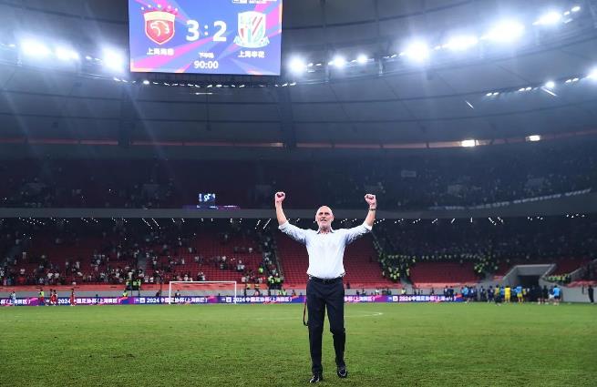 申花球迷放心了！为了公平，足协可能最后会邀请国外裁判来执法，尤其上海双雄比赛，本