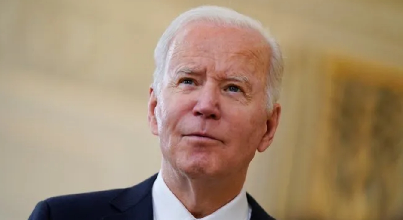 就在离任前 20 分钟，美国总统拜登在美国国会大厦圆形大厅赦免了他的全部家人，这