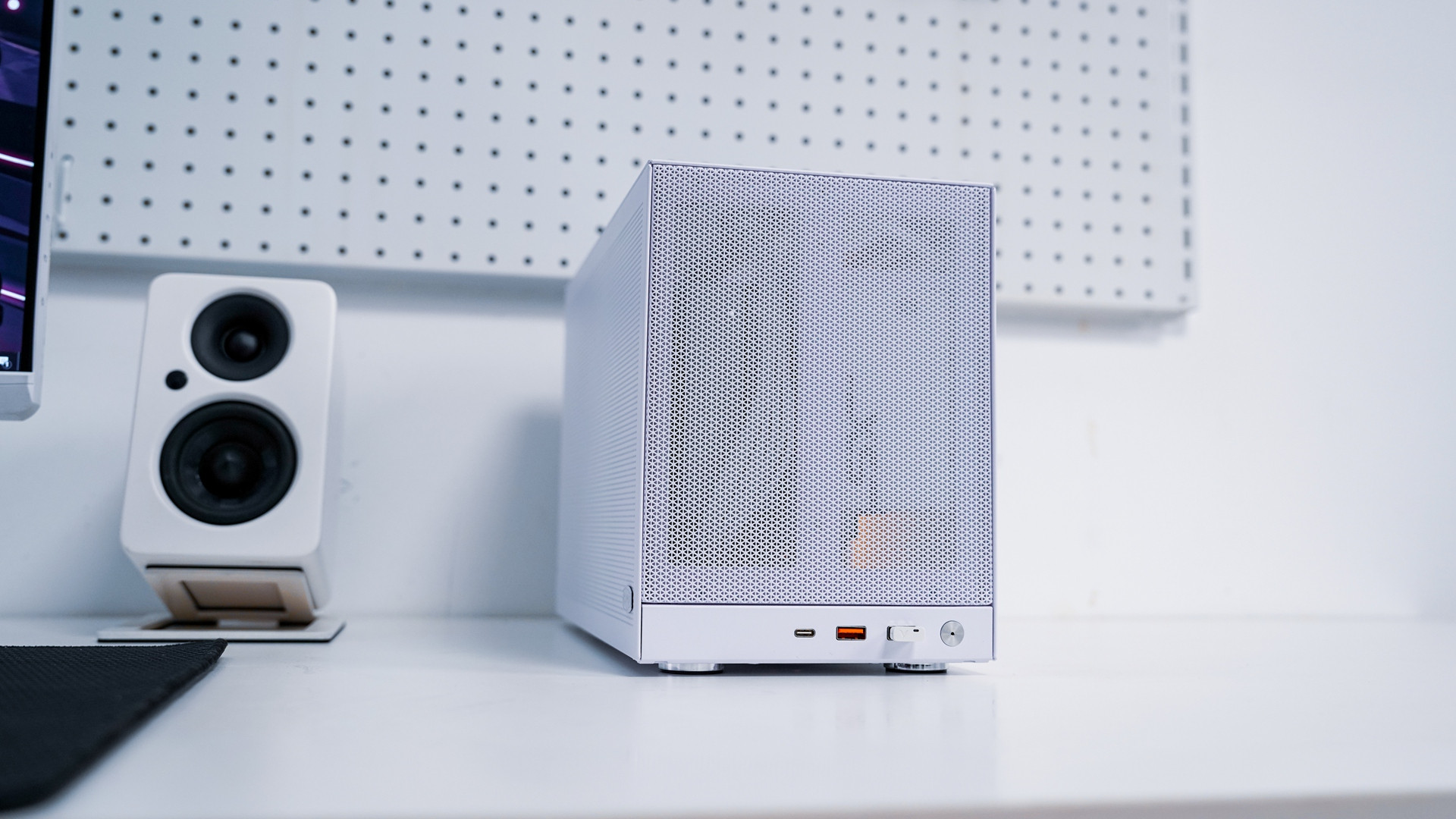交上这份11.9L体积的ITX手提主机装机作业你会喜欢吗？
