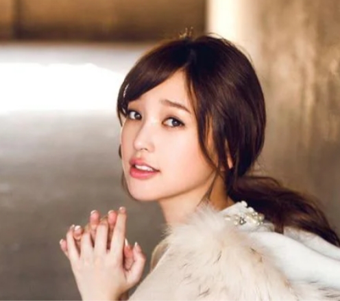 金莎：跨界艺术的全能女神