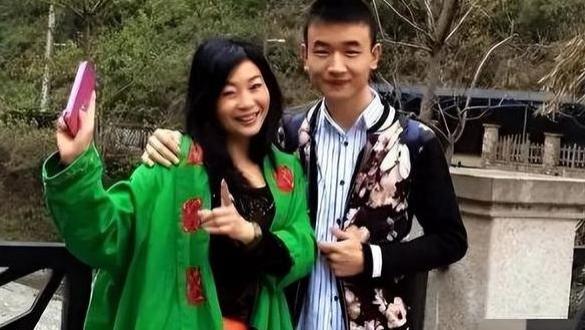 8年前，重庆23岁男孩娶46岁大妈，婚后不生孩子，如今怎样？