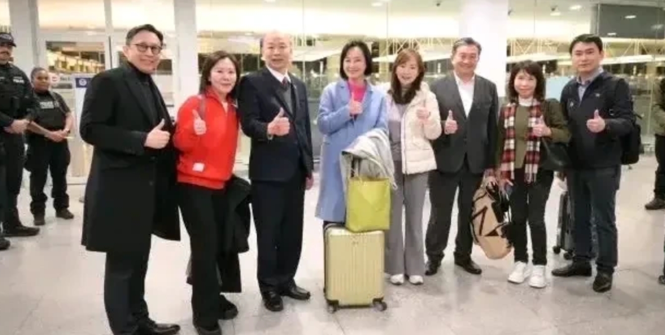 丢人现眼了不？德德的特使被派去美国，参加特朗普的就职典礼，结果连现场大门都进不去