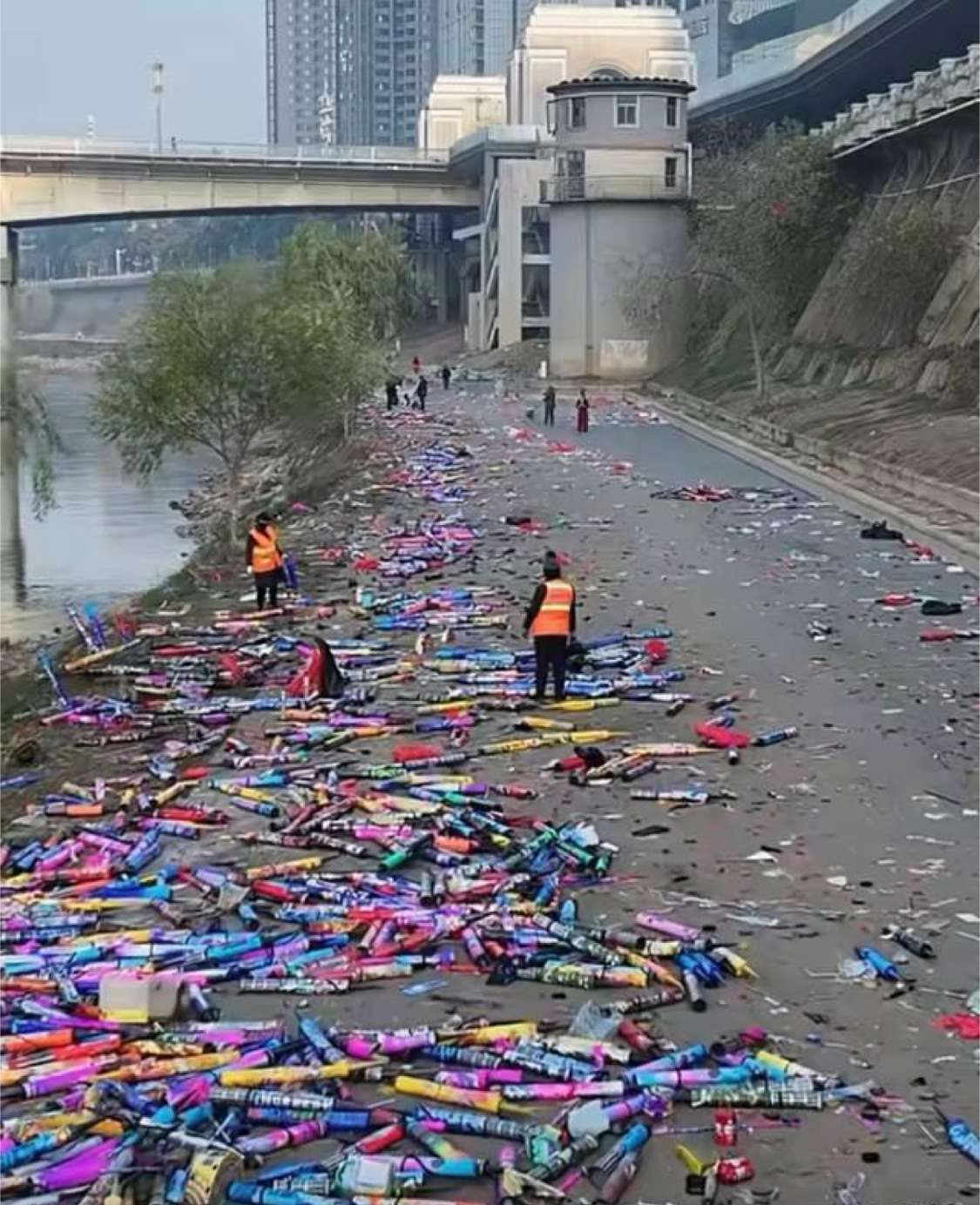 环卫工：你们开心就好