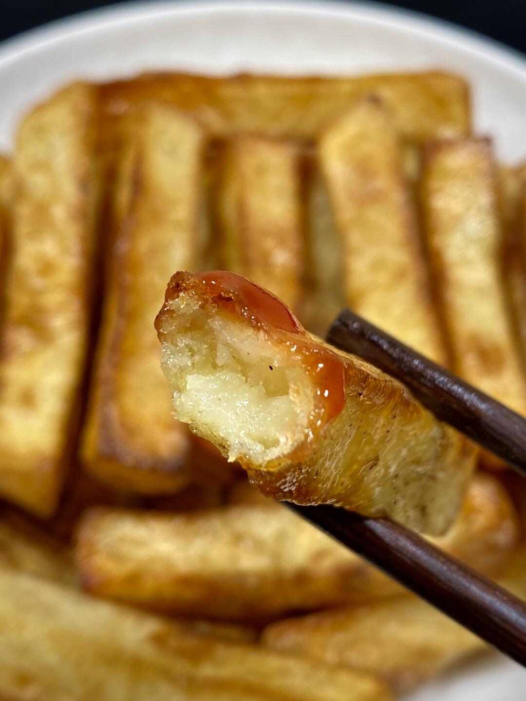 我妈尝了一口，让我原地摆摊！！香酥的空气炸锅做的炸薯条真的一绝，巨好吃！外酥里糯