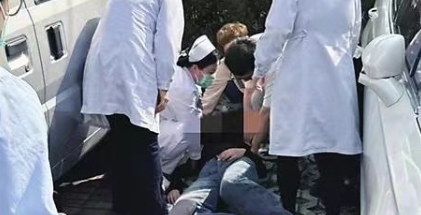 内蒙古，通辽。23岁散打冠军因为停车问题与人发生争执，被对方在脸上打了一巴掌，气