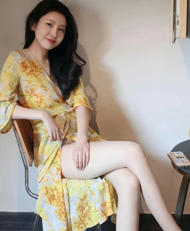 不懂就问……这是啥手机？