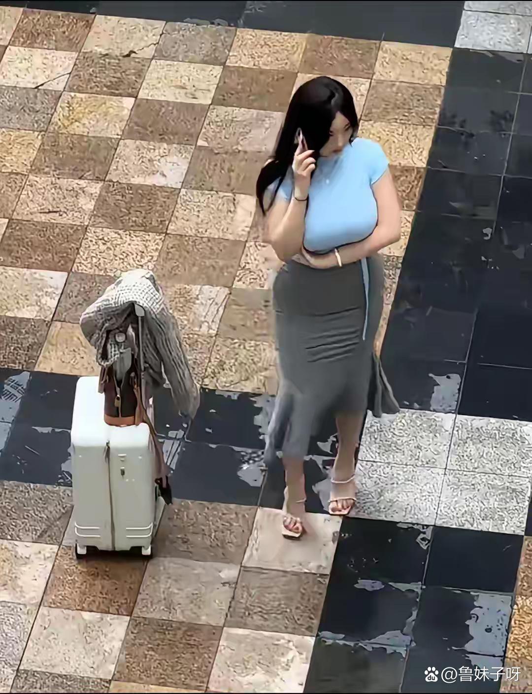 网恋第一次奔现，感觉这个女孩跟照片上差距太大了，我要不要过去见一面？