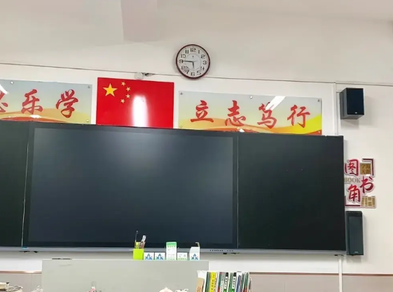 新初一第一次月考，各个分数段背后的含义：

1.语文：110以上的，都是小学就开