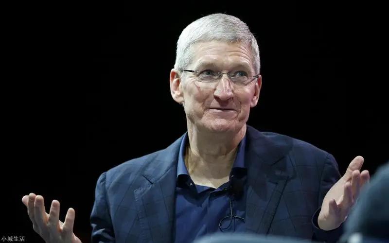 近日库克再接收媒体采访时表示，iPhone 16上新增的物理相机按钮，这一设计符