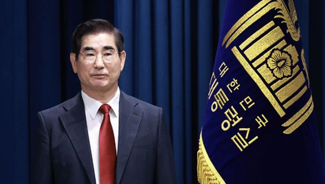 #韩前防长金龙显企图在狱中自杀# 善待生命！希望韩国政坛以和为贵，相逢一笑泯恩仇