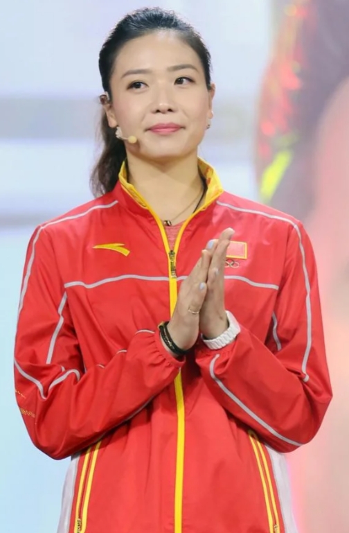 中国女排止步奥运四强，国民遗憾，球员悲伤 ，但从另一方面考虑，未必就是坏事。


