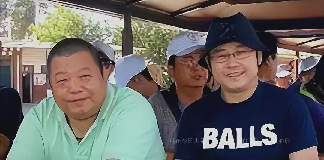  
 
刀郎在圈内朋友不多。徒弟们大多还在学习阶段，或带着利益目的接近他。即便如