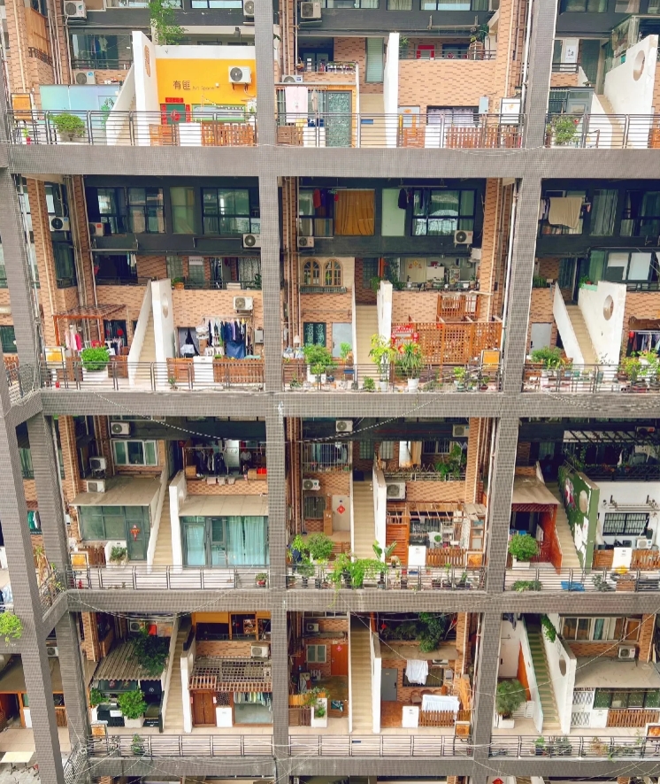 这是成都哪里？
上个月有朋友去成都玩，她晒出来的照片里，我最爱这个风格，超赞啊！