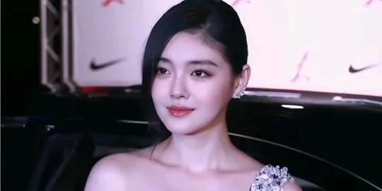 大S猝然离世让人感到意外，更让人感到可惜，她才四十八岁，连雷军都关注到了这个消息