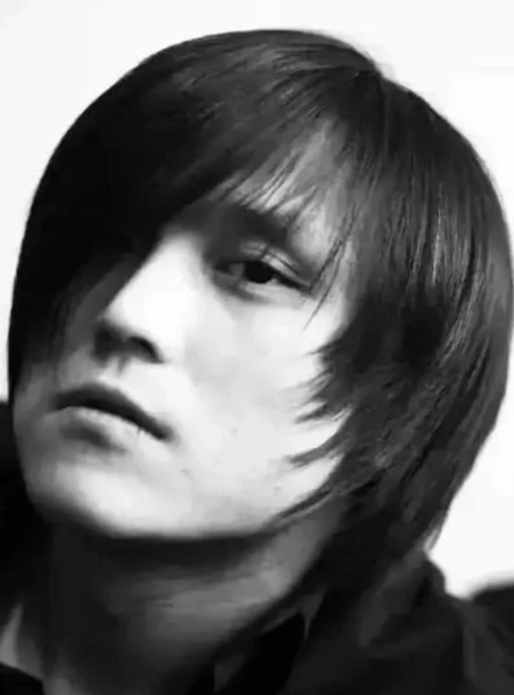 音乐人黄少峰：幕后英雄的音乐传奇