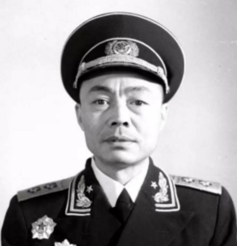 1959年彭德怀落难，曾经多次顶撞彭德怀的罗舜初挺身而出：我把他看成是毛主席的得