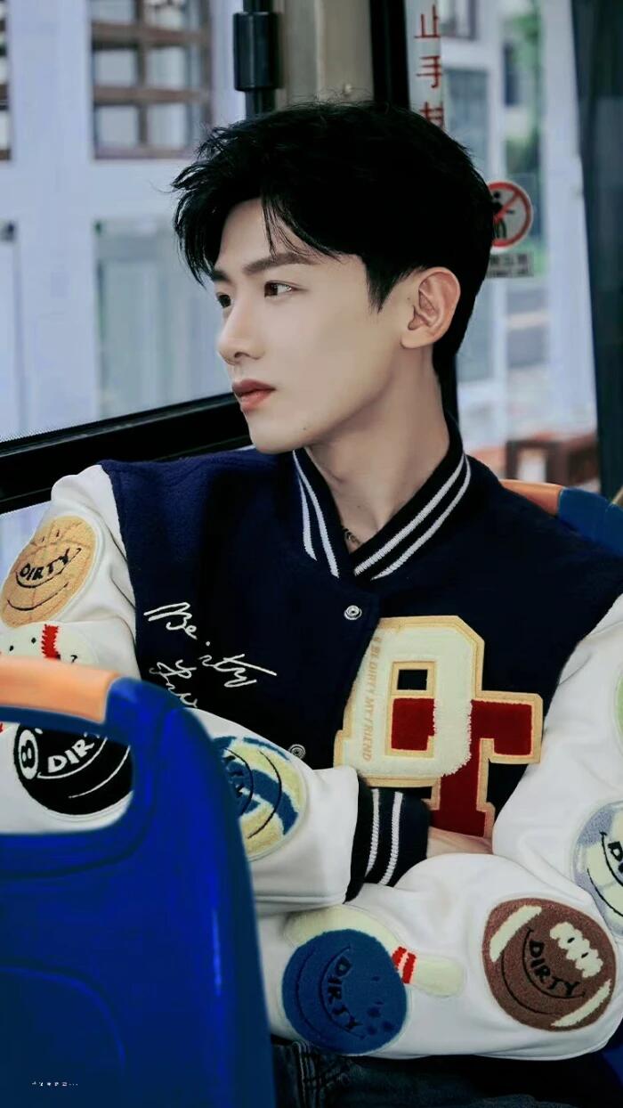 白敬亭真的好帅