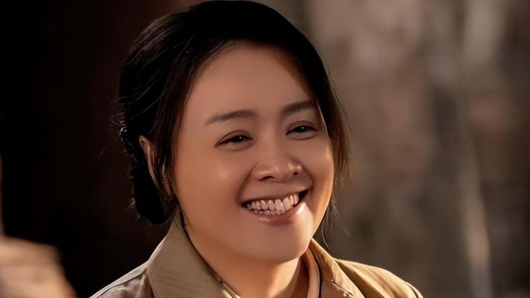《六姊妹》爆红，她演技精湛却低调，背后竟藏着什么秘密？