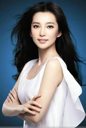 李冰冰：逆境中的花朵，娱乐圈的璀璨明星