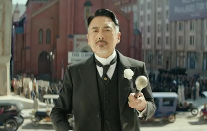 周润发不愧为影帝，《唐探1900》前后反差真是绝了！
《唐探1900》，周润发饰