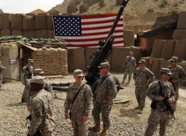 唯一没有被美国驻军的西方强国，美军几十年都进不去，拿它没办法，法国拒绝美国驻军的