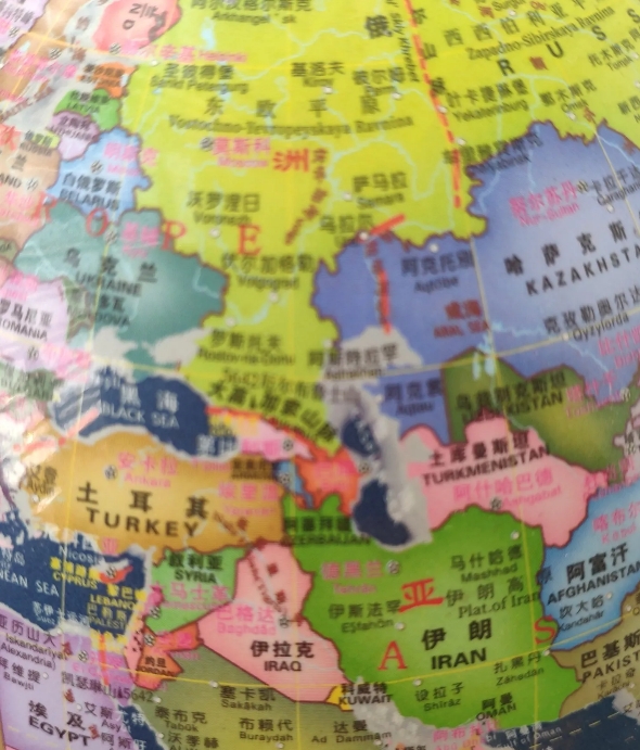 美国人和北约支援乌克兰打仗实质上是利用乌克兰将俄罗斯无休止的耗下去，同时，乌克兰