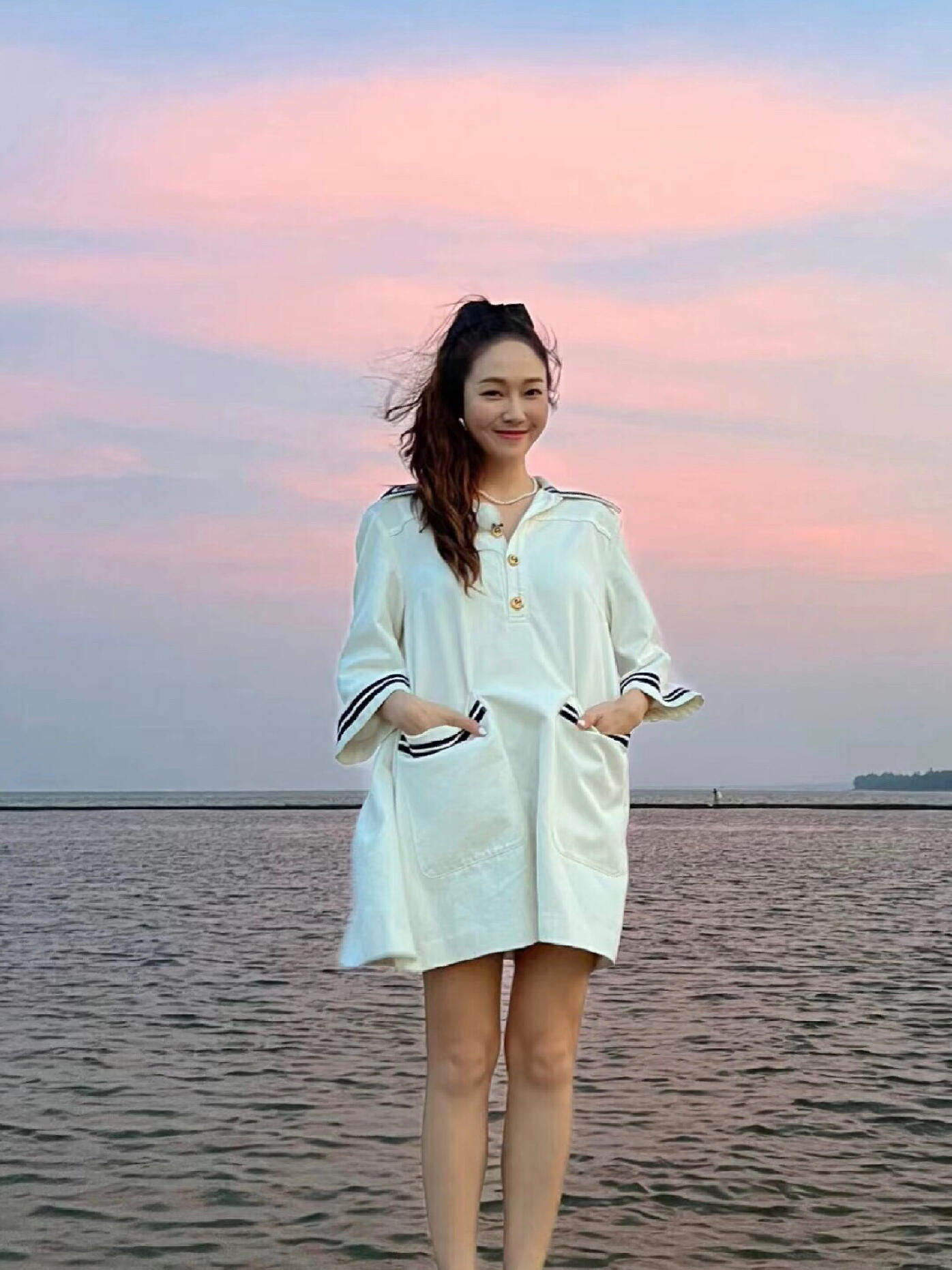 实力小花郑秀妍，清新文雅大方