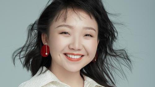 李嘉琦饰演的何家喜：让人又爱又恨的“坏女人”，为何如此迷人？