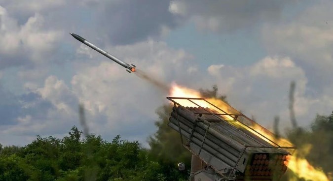 俄军72小时精准打击，北约情报中心被炸，2辆爱国者被摧毁！经过电子战系统的追踪和