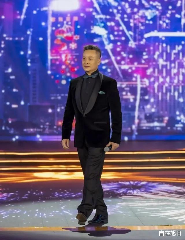 事实证明，再多的名和利也救不了“唱了一辈子军歌”的阎维文！（事实多次证明）-第6张图片-九妖电影
