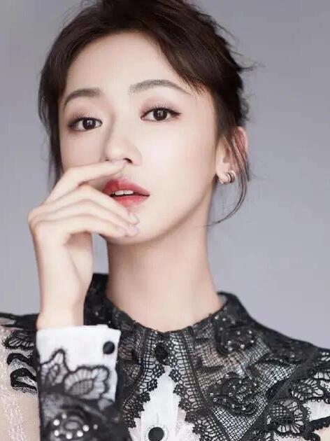 吴谨言与王星越：不同频率下的共鸣与理解