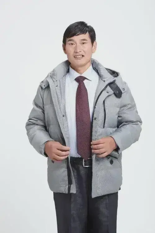 大衣哥朱之文做得好你们说，没有做不好的，你们就胡编乱造说。
有人经常说人家变了，