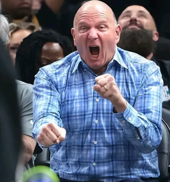 说实在的，快船老板鲍尔默对待球星那可真是相当够意思，这在以下两个人身上就能体现出