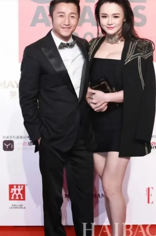 邹市明，这位曾经在拳坛上风光无限的拳王，如今却深陷诸多困扰。


从财务方面来看