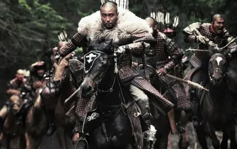 科举制度的先进性，

第一，无年龄限制，只要愿意考，可以终身参考。范进中举时，已