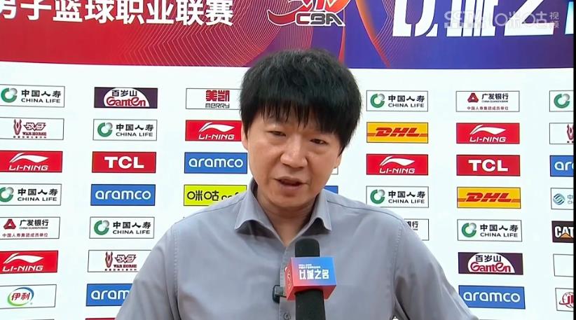 巩晓彬留给山东男篮的唯一遗产……高诗岩！！！

亲爱的球迷朋友们，今天山东男篮对