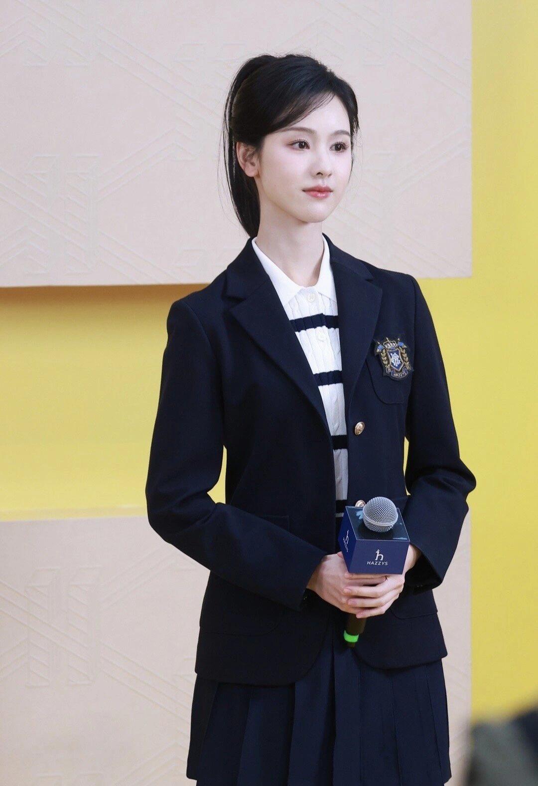 陈都灵就是清纯女高天花板