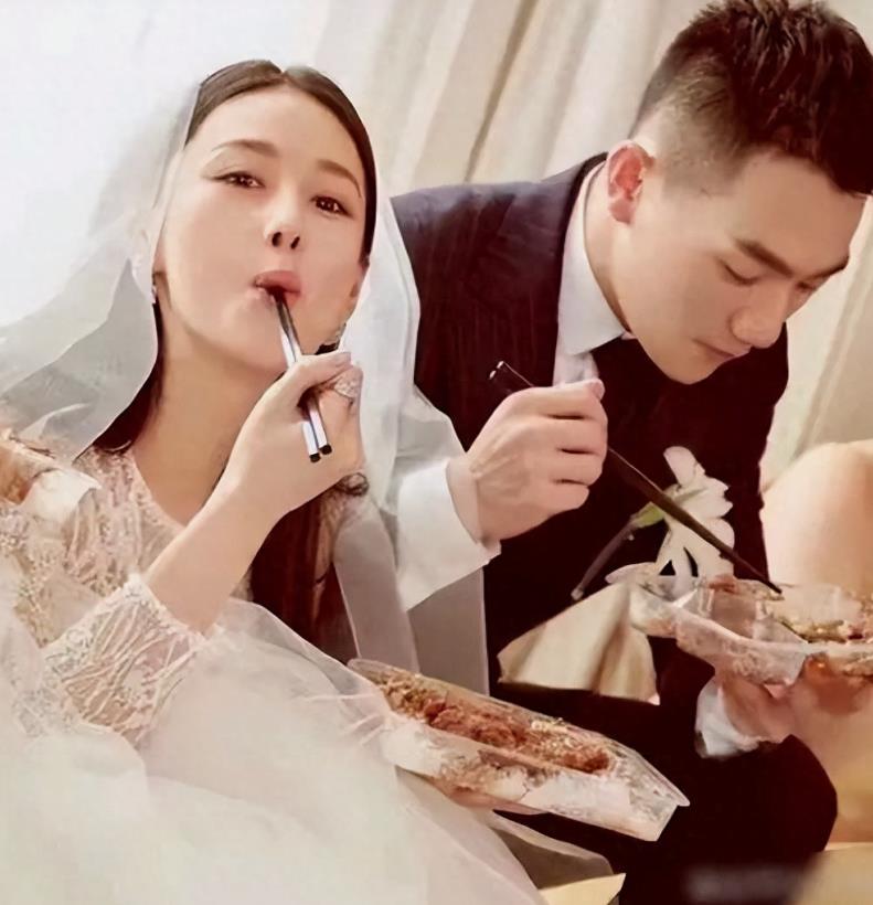 何捷于她最大的价值在于让张馨予的口碑扭转，媒体风评从大片的负面变成了正面报道。