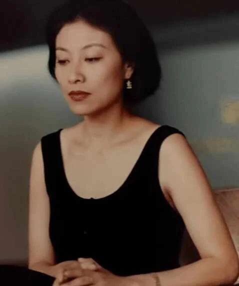 年少成名，坎坷不断，如今她还好吗？