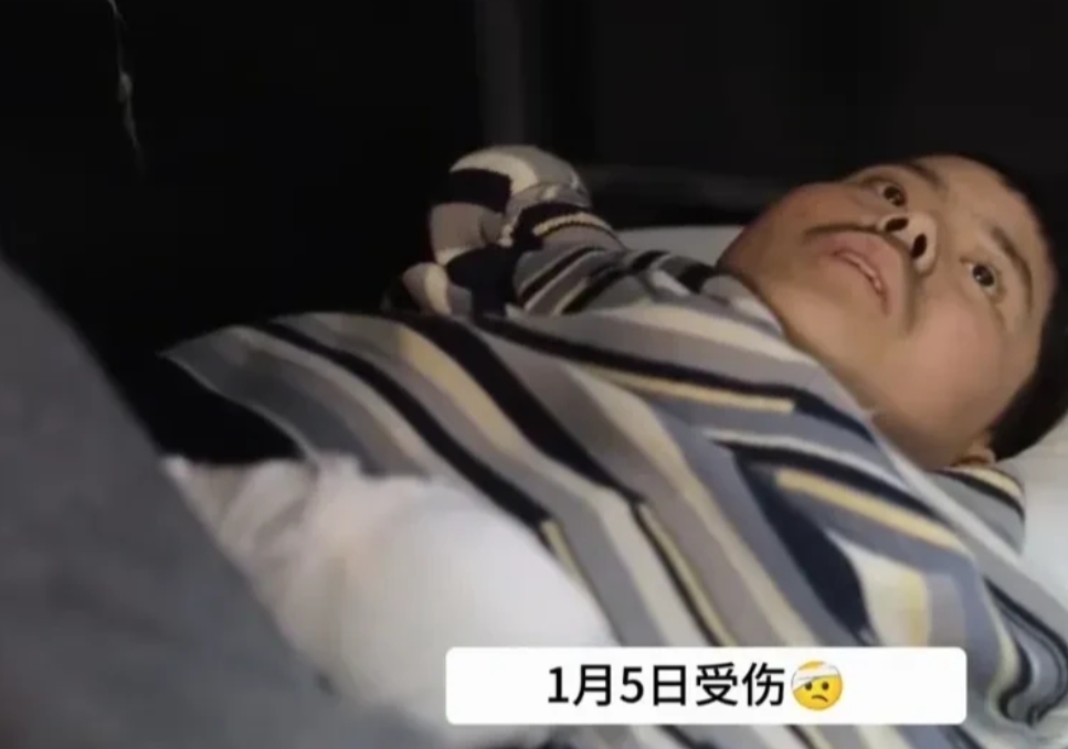 看了乌克兰俘虏的朝鲜士兵的采访视频，有几个问题不吐不快！
1、没有想象中的大义凛